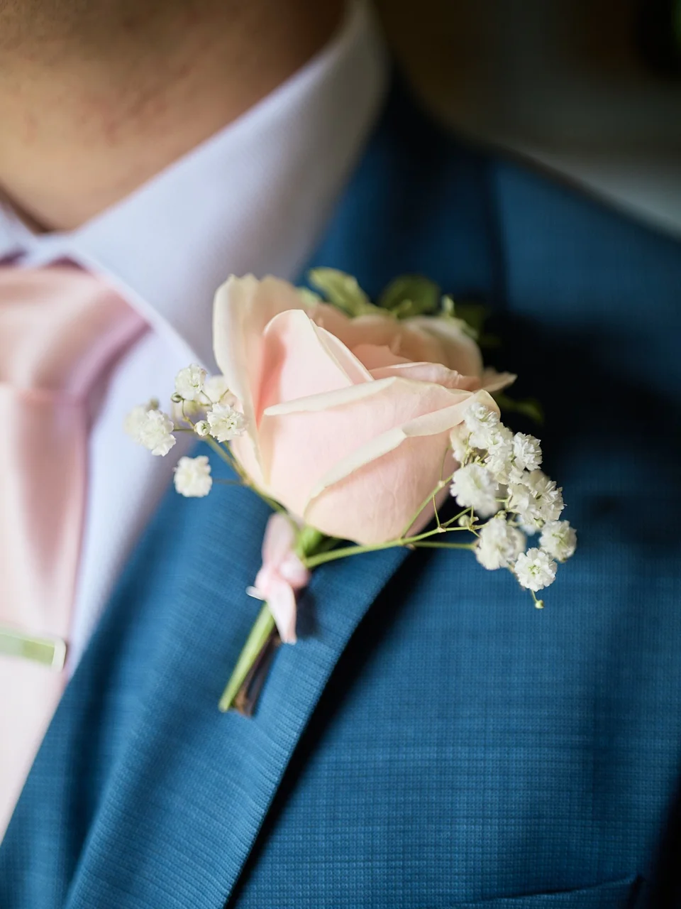 A groom’s buttonhole